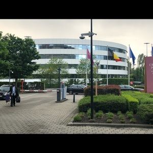 Meet your Posher, Fatima